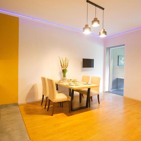 Garden Studio In The Old Town Apartment คราคูฟ ภายนอก รูปภาพ