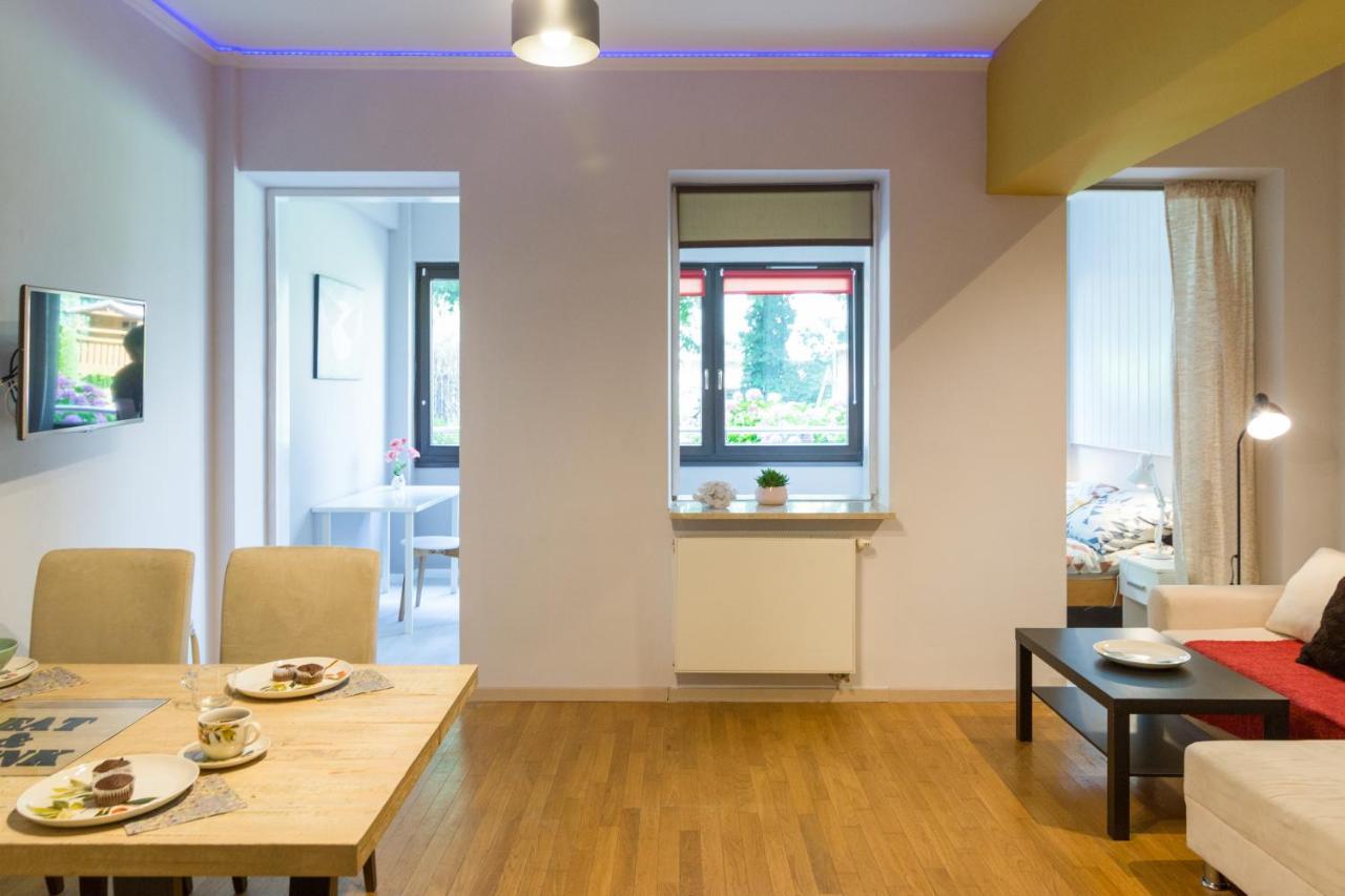 Garden Studio In The Old Town Apartment คราคูฟ ภายนอก รูปภาพ